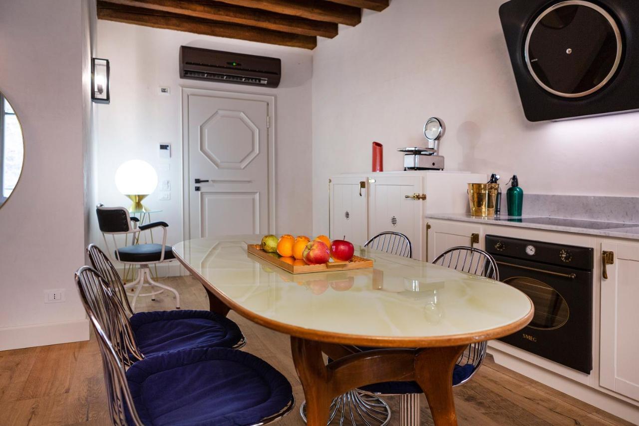 베로나 Residenza Palazzo Brenzoni 아파트 외부 사진